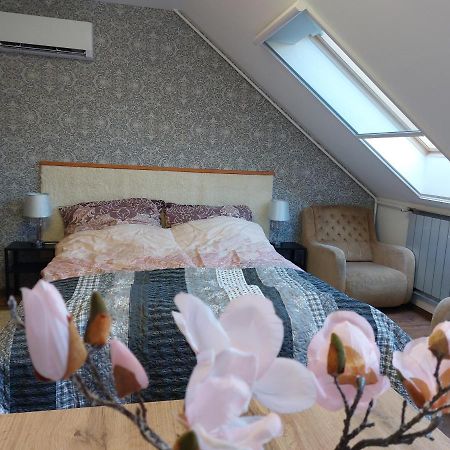 Summer House Apartman Debrecen Ngoại thất bức ảnh
