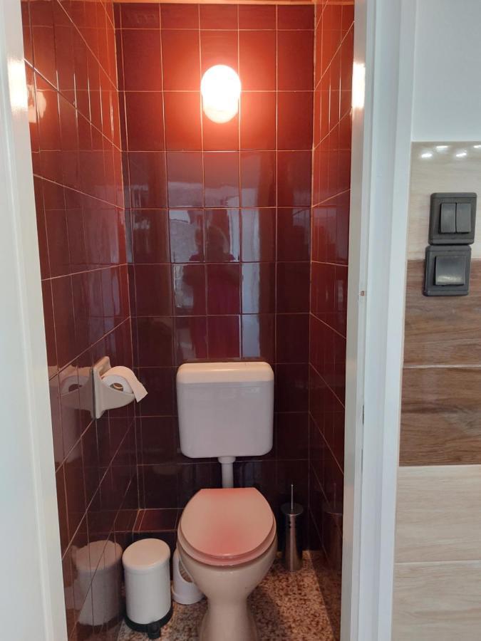 Summer House Apartman Debrecen Ngoại thất bức ảnh